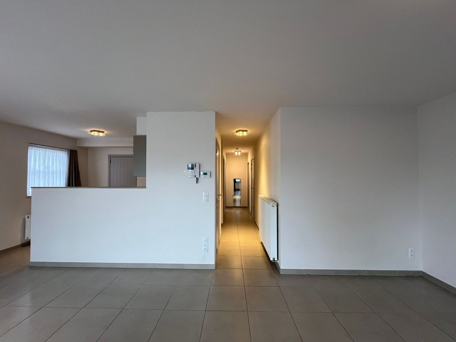 Te koop - 2 slaapkamersappartment met dubbele garage foto 12