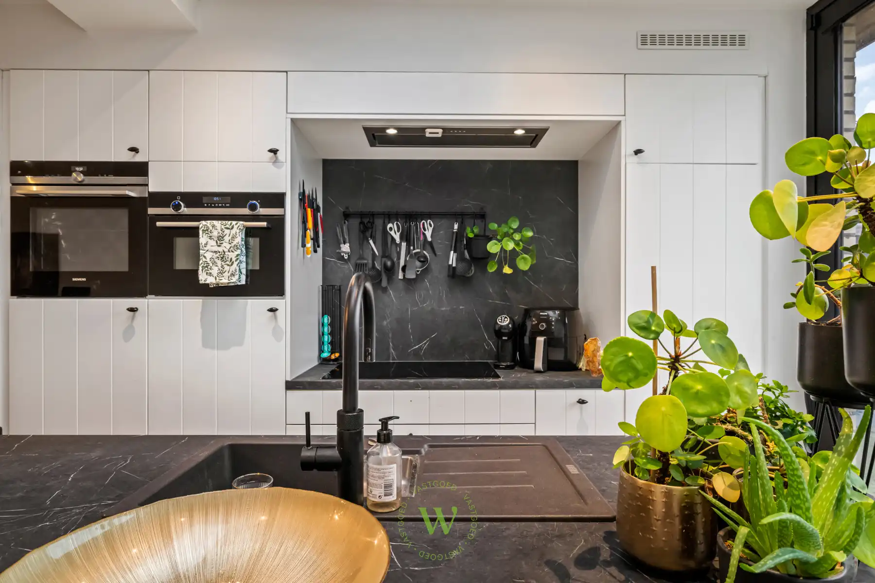 Gerenoveerde gezinswoning met 3 slaapkamers in Sint-Andries foto 10