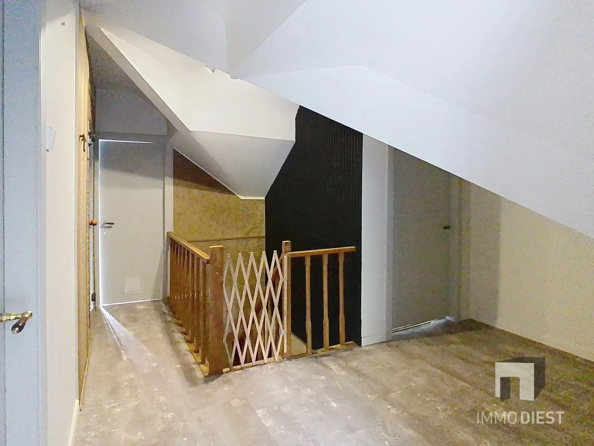 Charmante, op te frissen woning met ruime tuin nabij het centrum van Herselt. foto 21