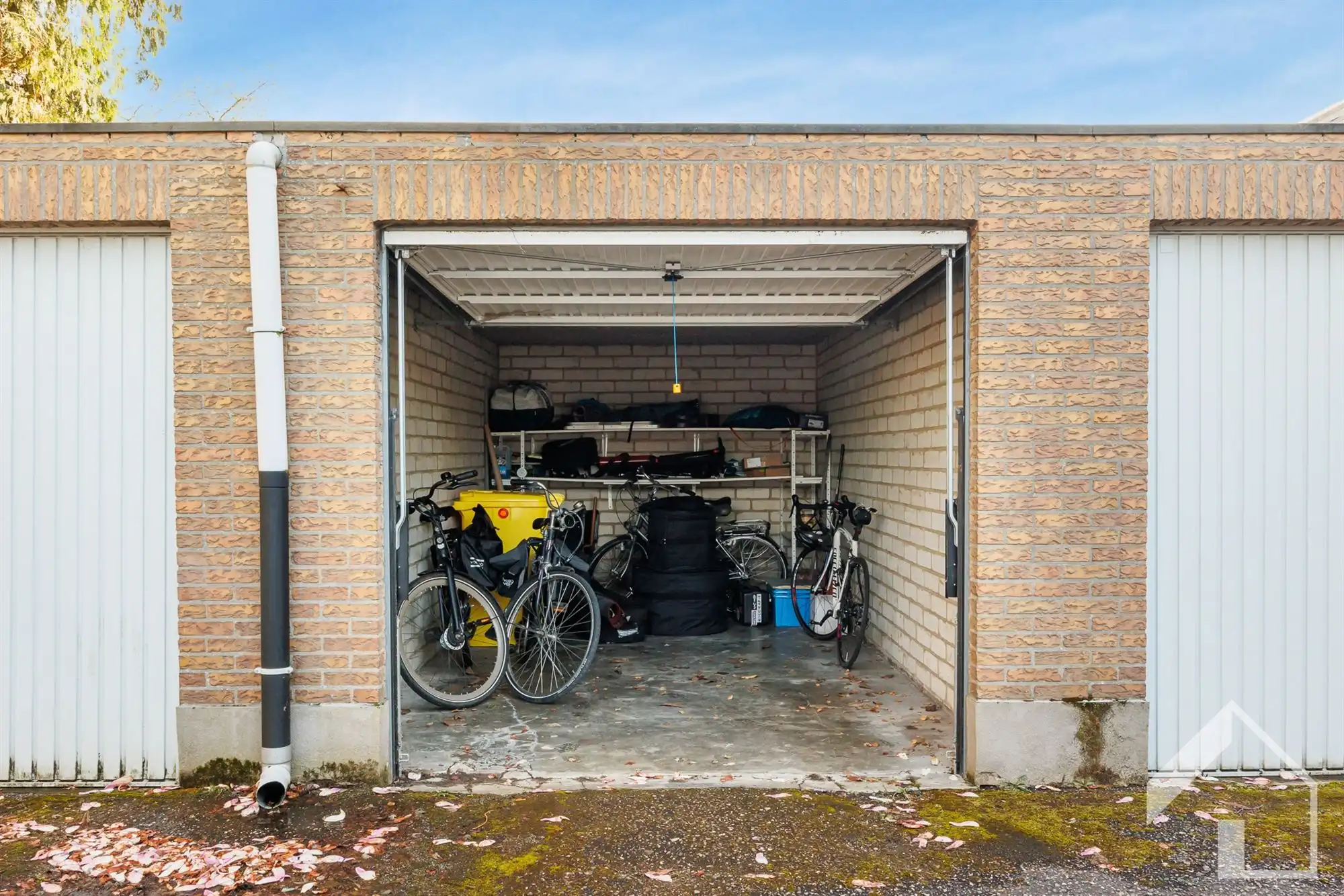 Instapklaar appartement met garagebox! foto 22