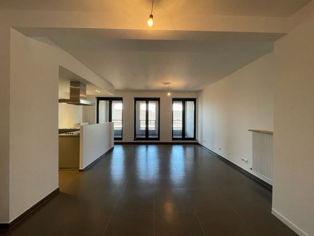 Modern appartement met 2 terrassen en parkeerplaats foto {{pictureIndex}}