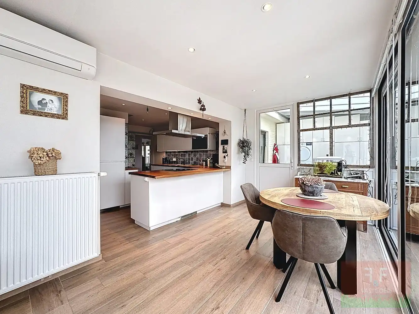 Instapklare en energiezuinige bungalow met 2 slaapkamers, zonneterras en inpandige garage foto 11