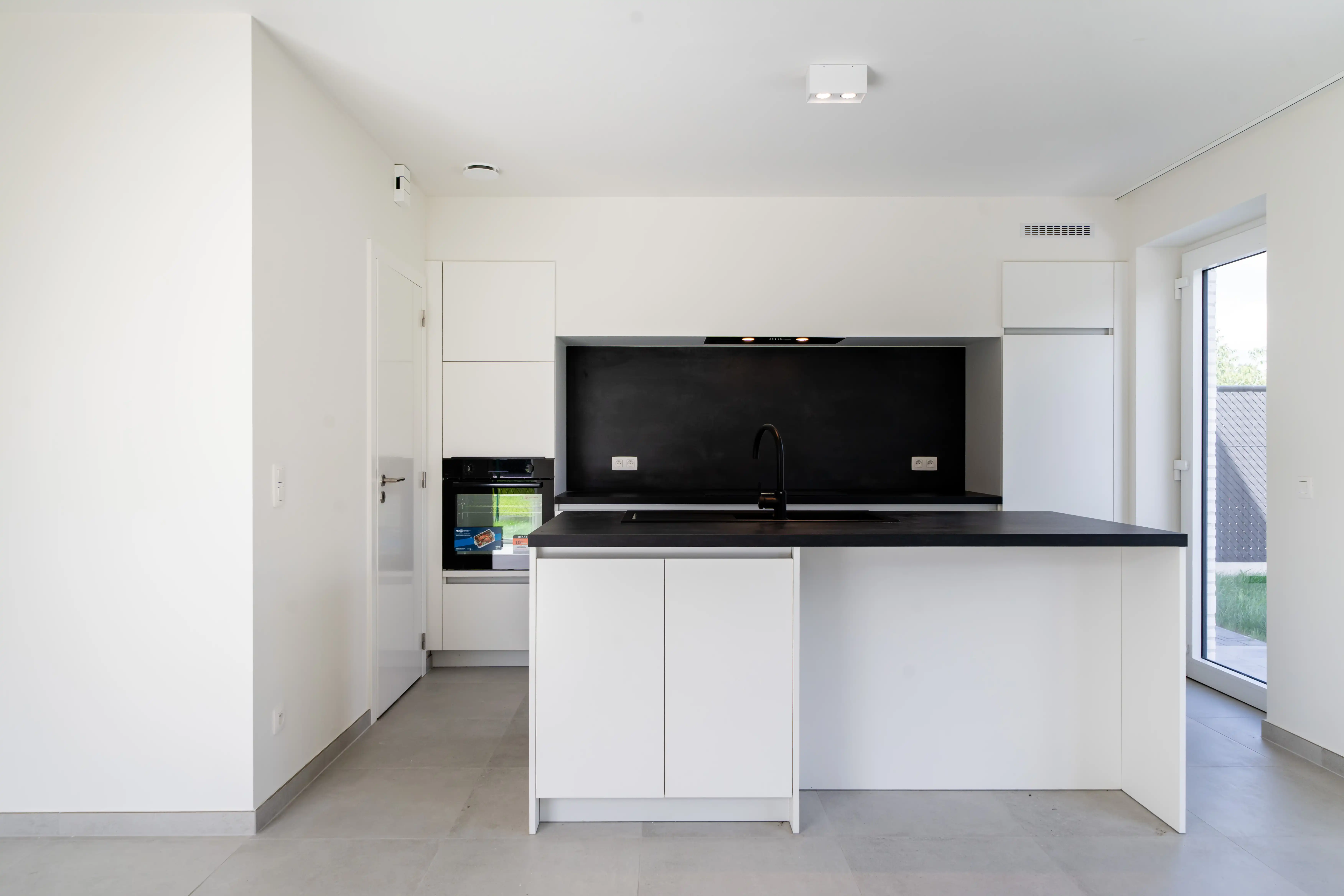 Vrijstaande nieuwbouwwoning met 3 slaapkamers en tuin foto 4
