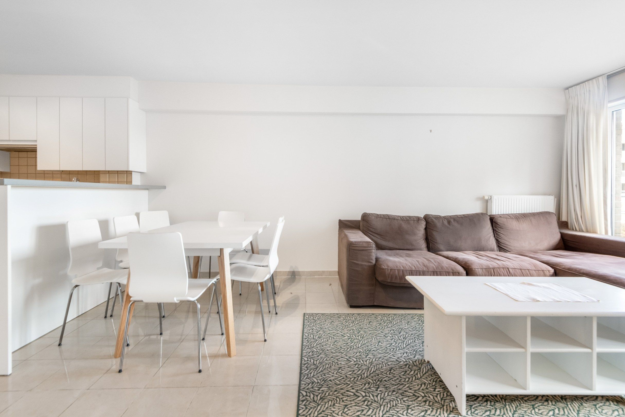 Mooi gemeubeld appartement met  zicht op het Park en de Dumortierlaan foto 5