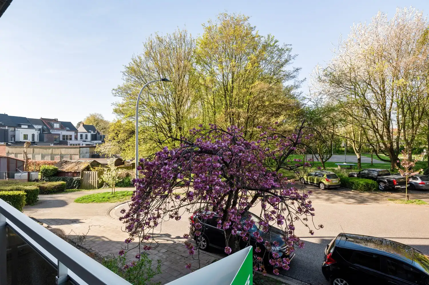 Verzorgd appartement met terras, garage in Borsbeek foto 10