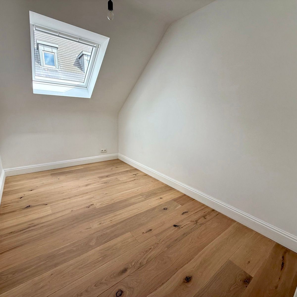 Gerenoveerde stadswoning met 3 slpks en riante tuin foto 18