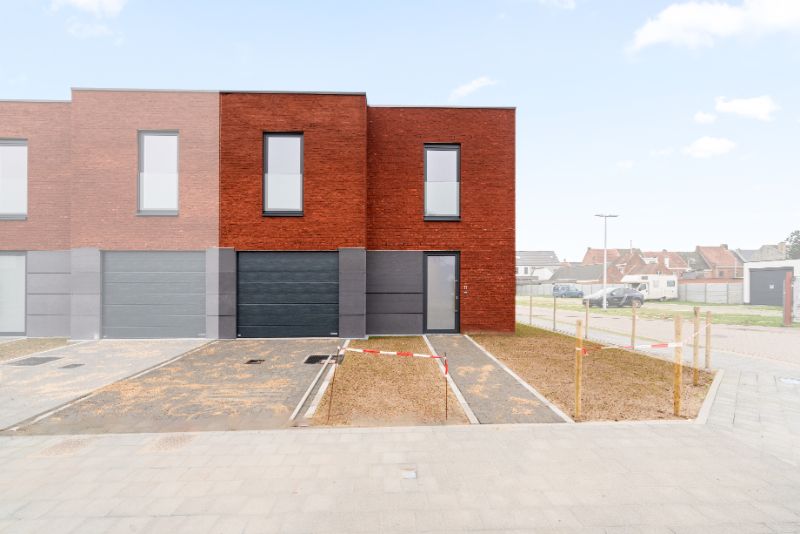 Instapklare nieuwbouw  - 3 slpkmrs - label A. Laatste HOB !!! foto {{pictureIndex}}