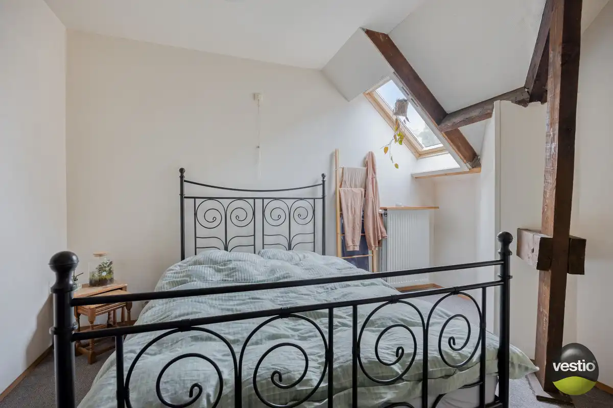 RUIME RESIDENTIEEL GELEGEN VILLA OP 46A89CA NABIJ CENTRUM BILZEN. foto 38