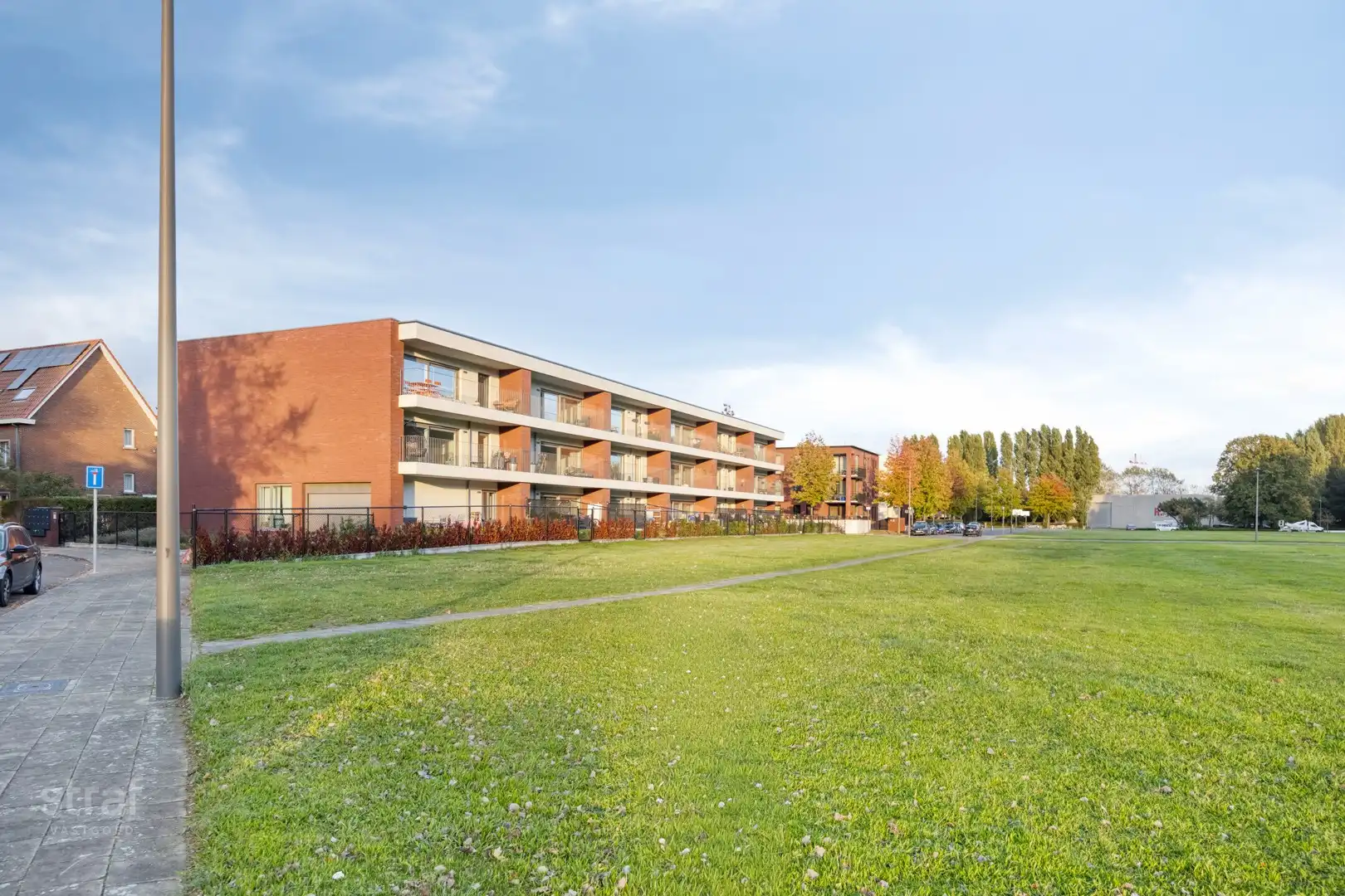 TE HUUR: Zonnig appartement op Linkeroever inclusief autostaanplaats foto 16