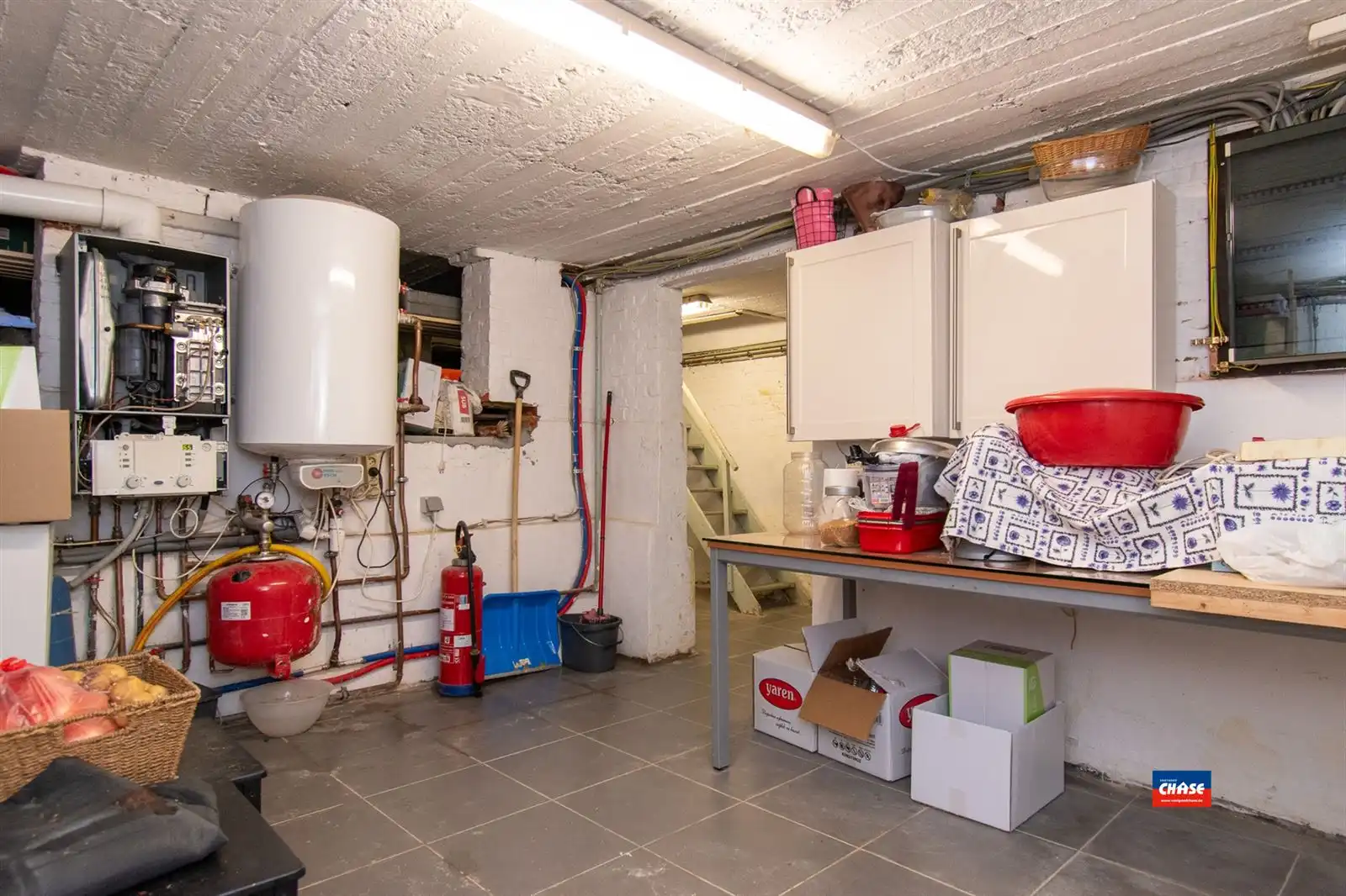 Ruime gezinswoning met vier slaapkamers en tuin foto 16