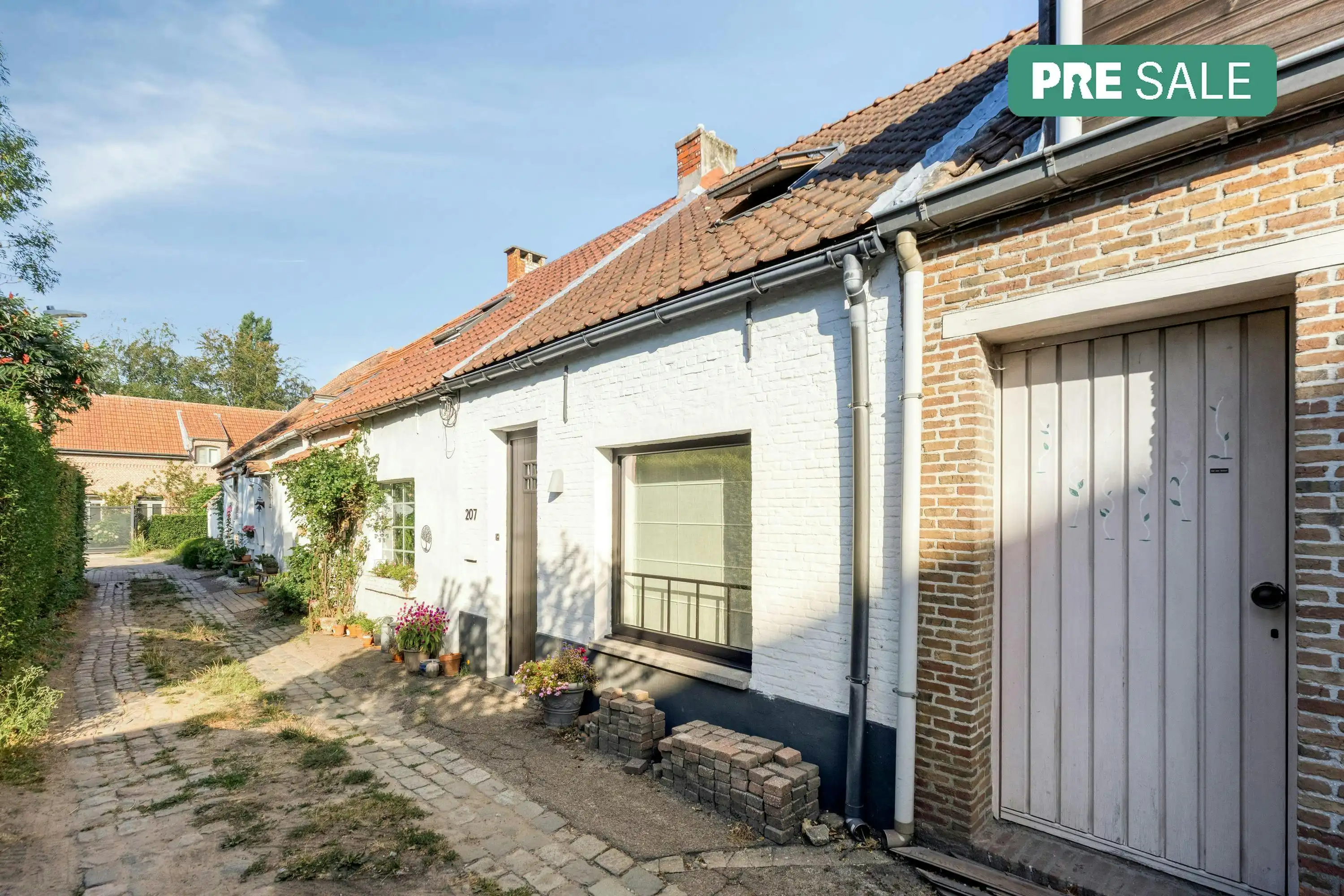 Instapklare woning met gunstig EPC te koop in Kapellen! foto 2