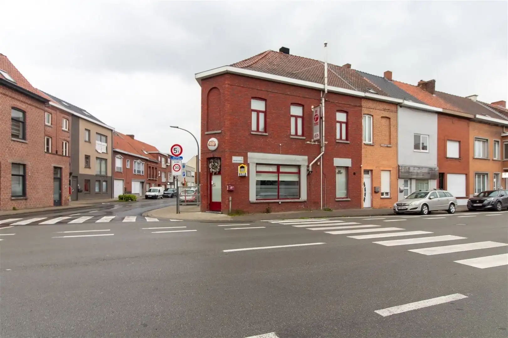 Commerciële ruimte te koop 8500 KORTRIJK