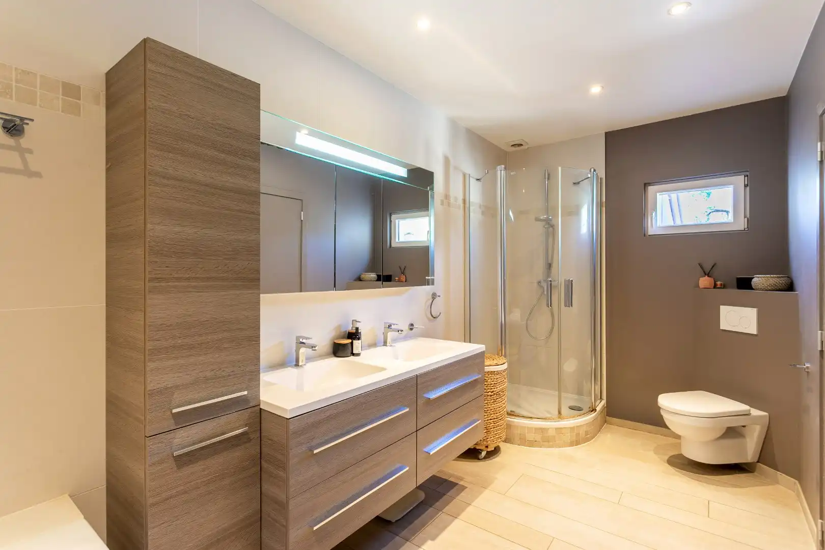 Gerenoveerde woning (EPC:C) met 4 slpk en tuin foto 18