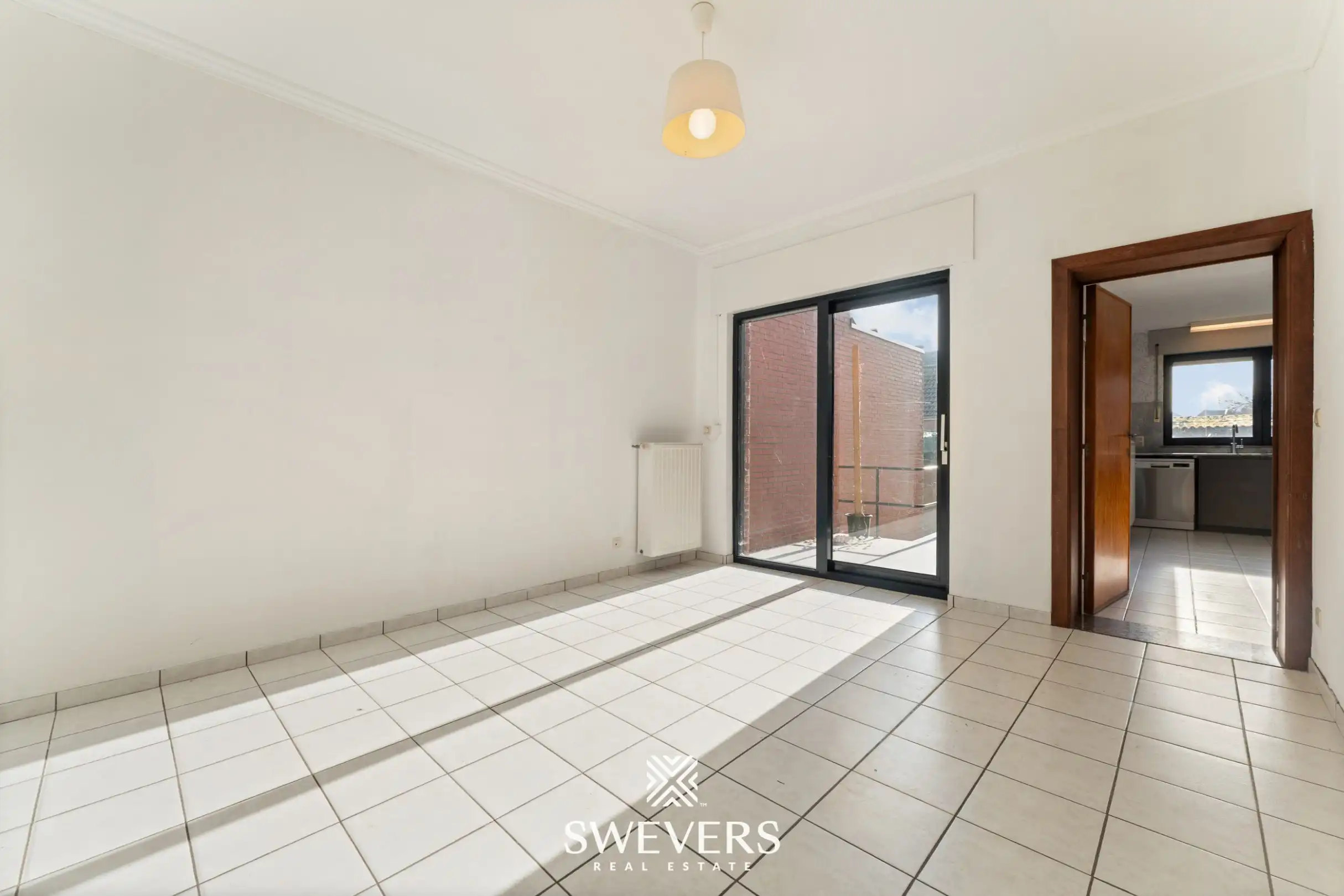 Verrassend ruime gezinswoning: 4 slaapkamers, garage, kelder & zolder   foto 9