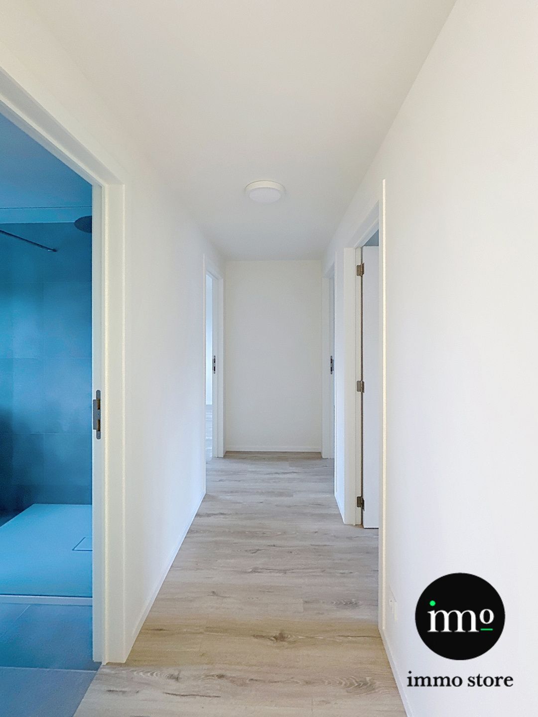 Volledig gerenoveerde gezinswoning met 3 slaapkamers, garage en nieuw aan te leggen tuin in hartje Sint-Ulriks-Kapelle foto 7