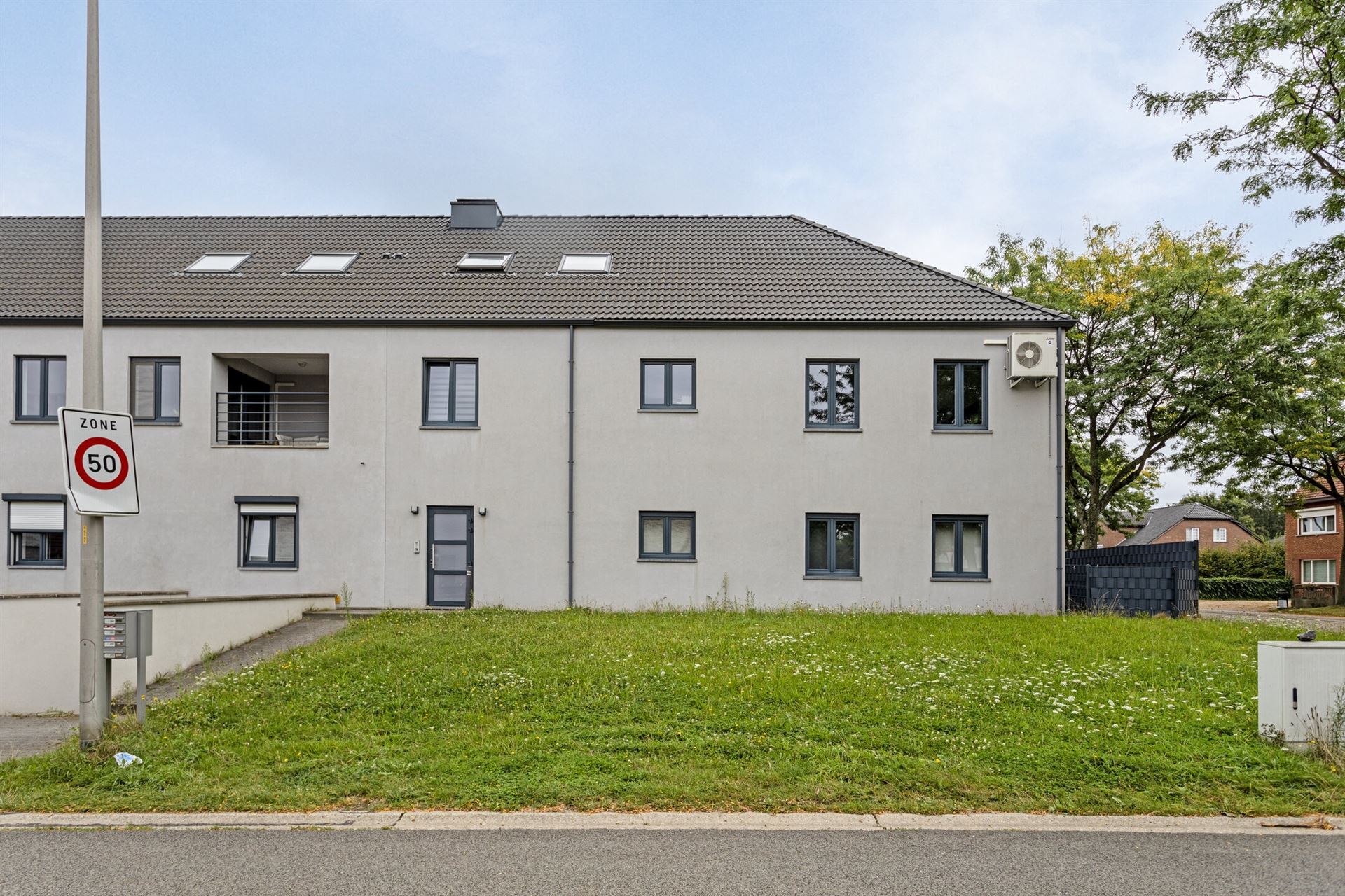 UItzonderlijk ruim duplex appartement van 164 m² foto 3