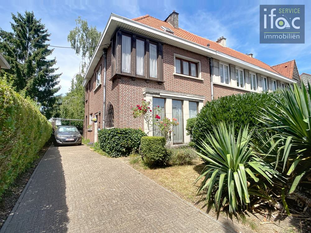 ()=>{if(producerUpdateValueVersion(node),producerAccessed(node),node.value===ERRORED)throw node.error;return node.value} Leuvensesteenweg 1121 - 1200 Sint-Lambrechts-Woluwe