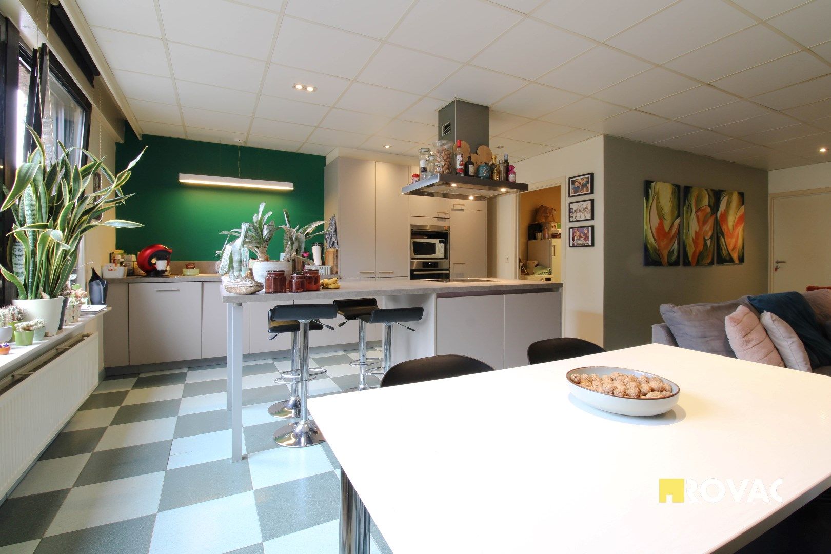 Ruim en instapklaar appartement met 2 slaapkamers! foto 5