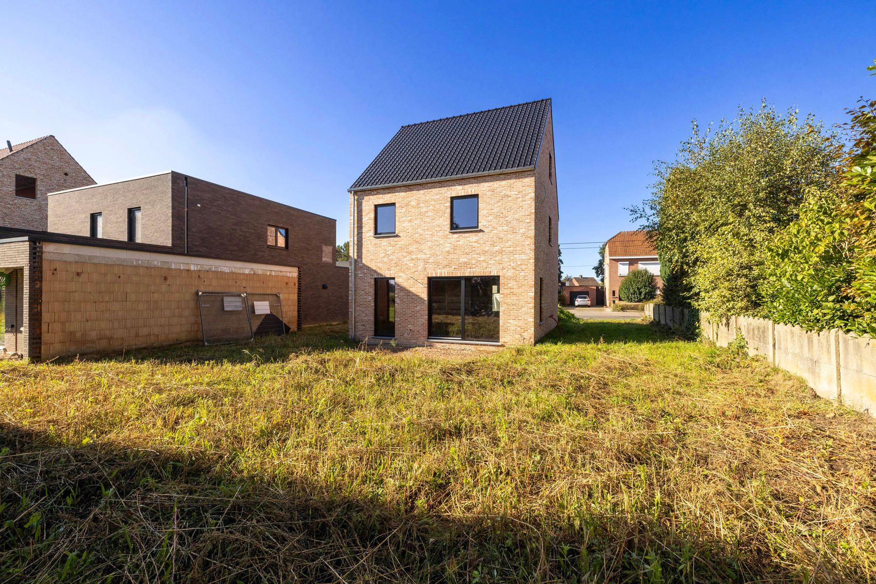 Semi casco nieuwbouwwoning met 3/4 slaapkamer foto 6