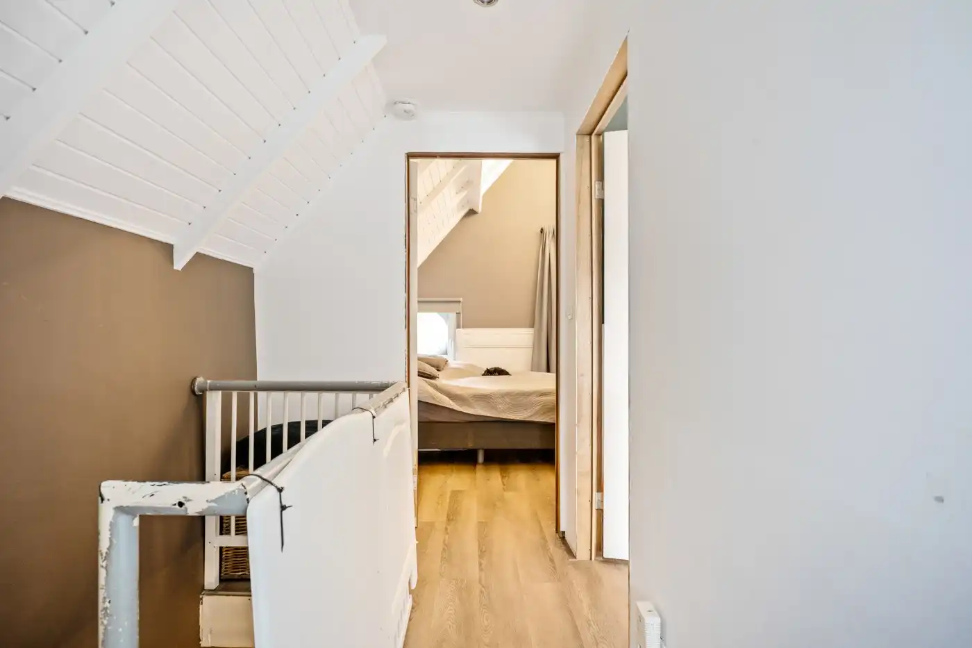 Instapklare woning met 2 à 3 slpk., tuin en garage foto 21