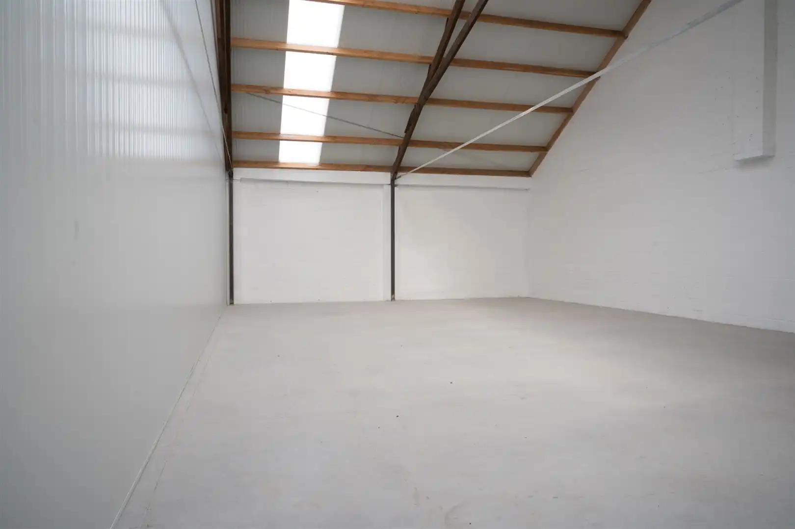 Loods voor opslag foto 5