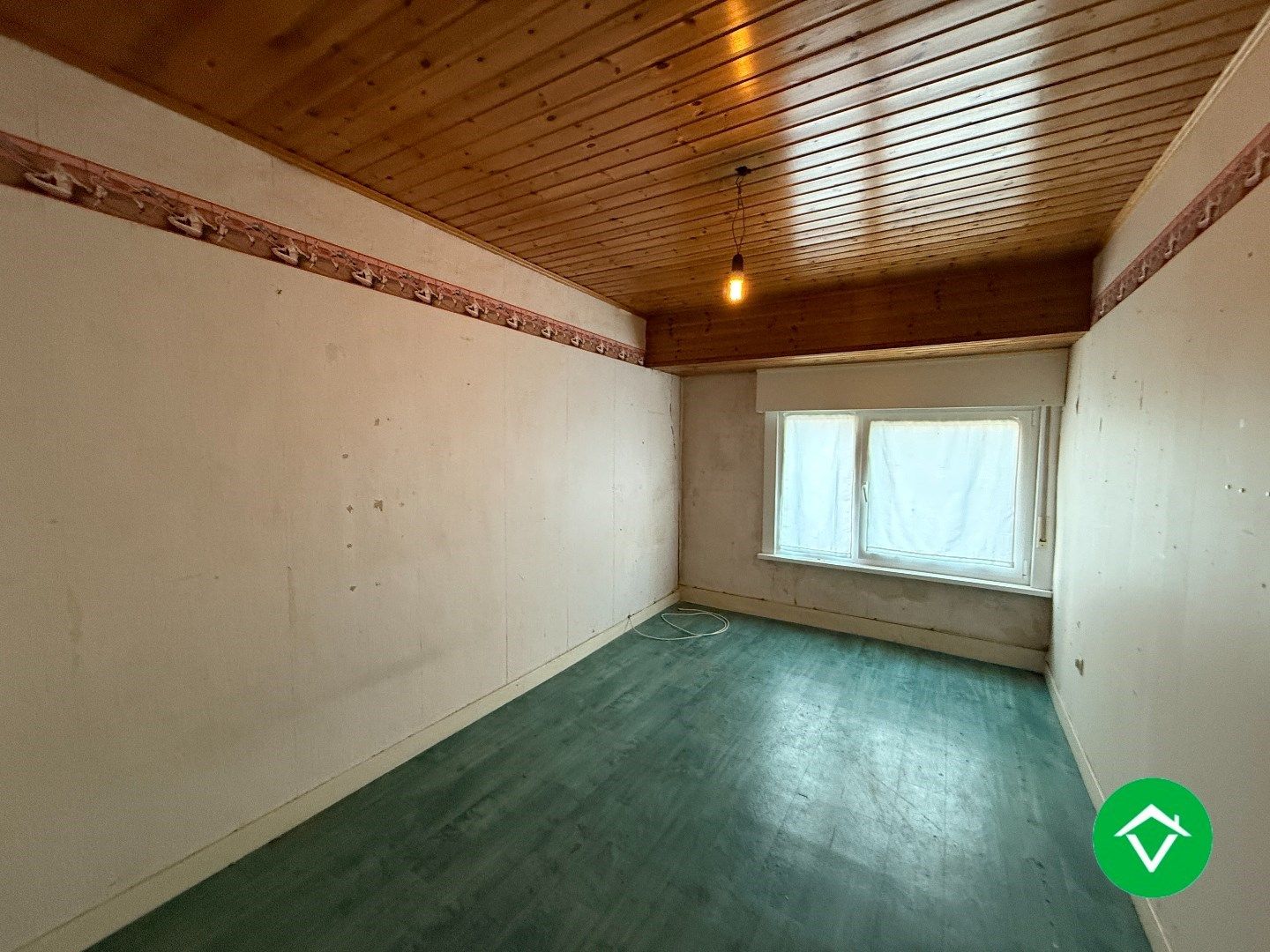 Op te frissen rijwoning met 3 slaapkamers en tuin in centrum Staden foto 9