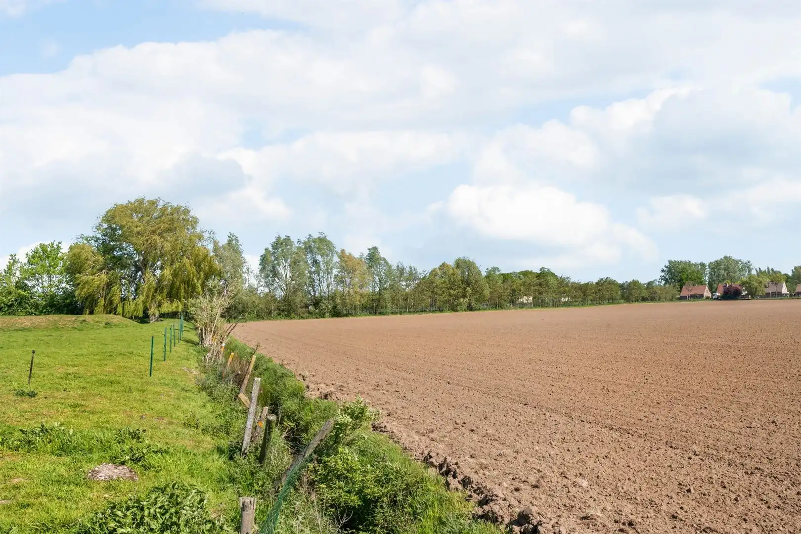 Halfopen bebouwing op 548m² foto 27