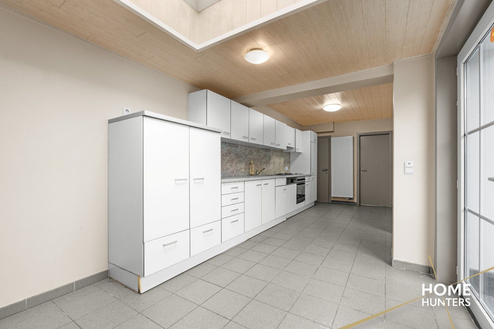Woning met riante loods van 275m² op centrale ligging in regio Wervik foto 11