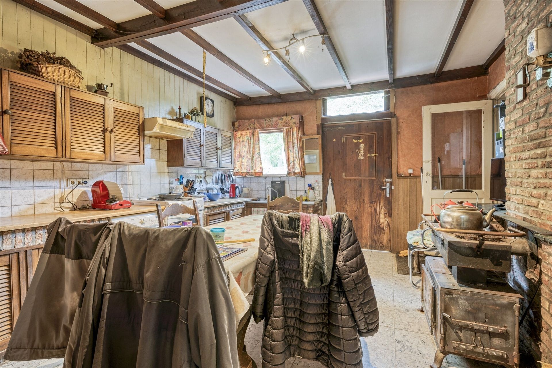 Prachtig gelegen, compleet te renoveren hoeve foto 13