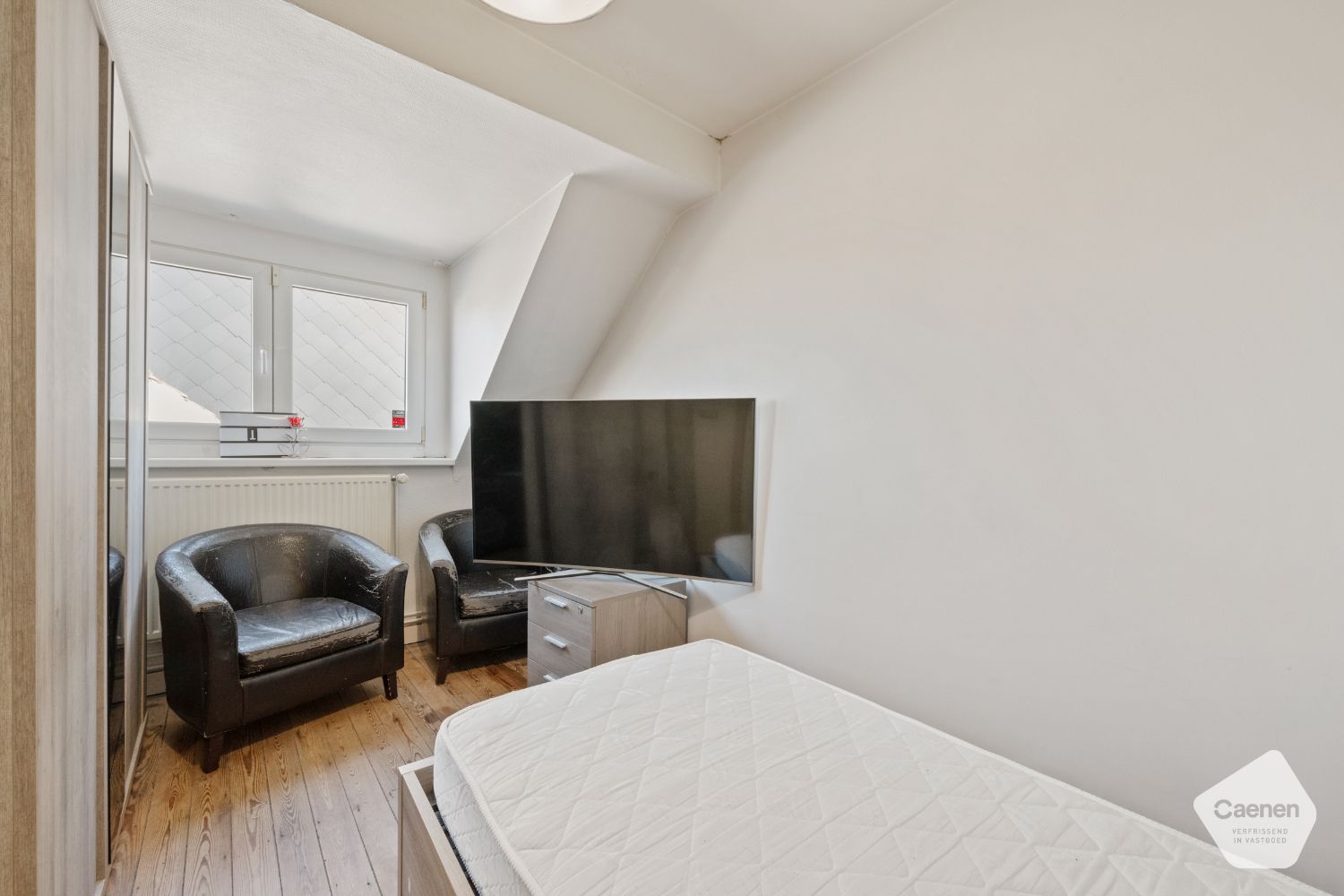 Bel-étage woning met zicht op de vaart foto 13