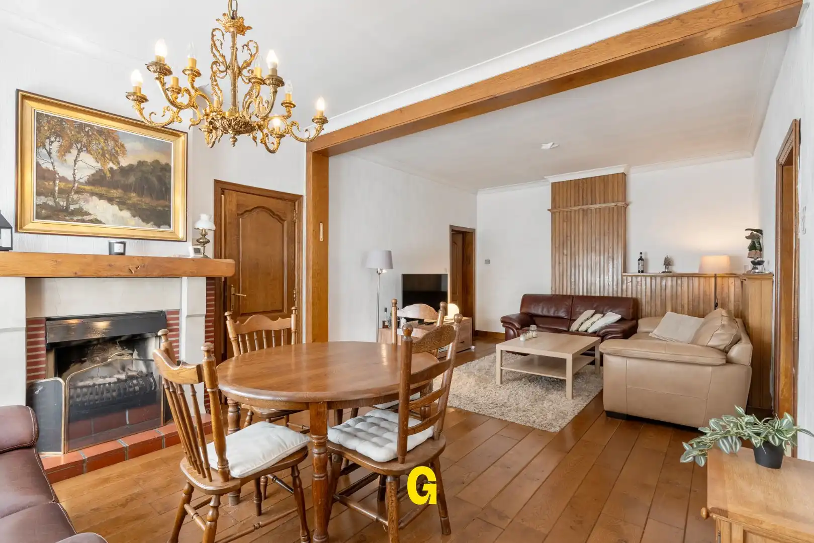 VERKOCHT - Netjes verzorgde halfopen woning met ruime garage vlakbij het centrum van Munsterbilzen foto 8