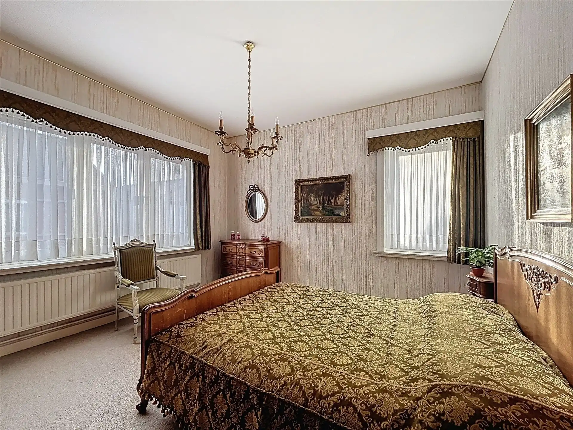 Ruime halfopen bebouwing met tuin en garage op perceel van 420m²  foto 11