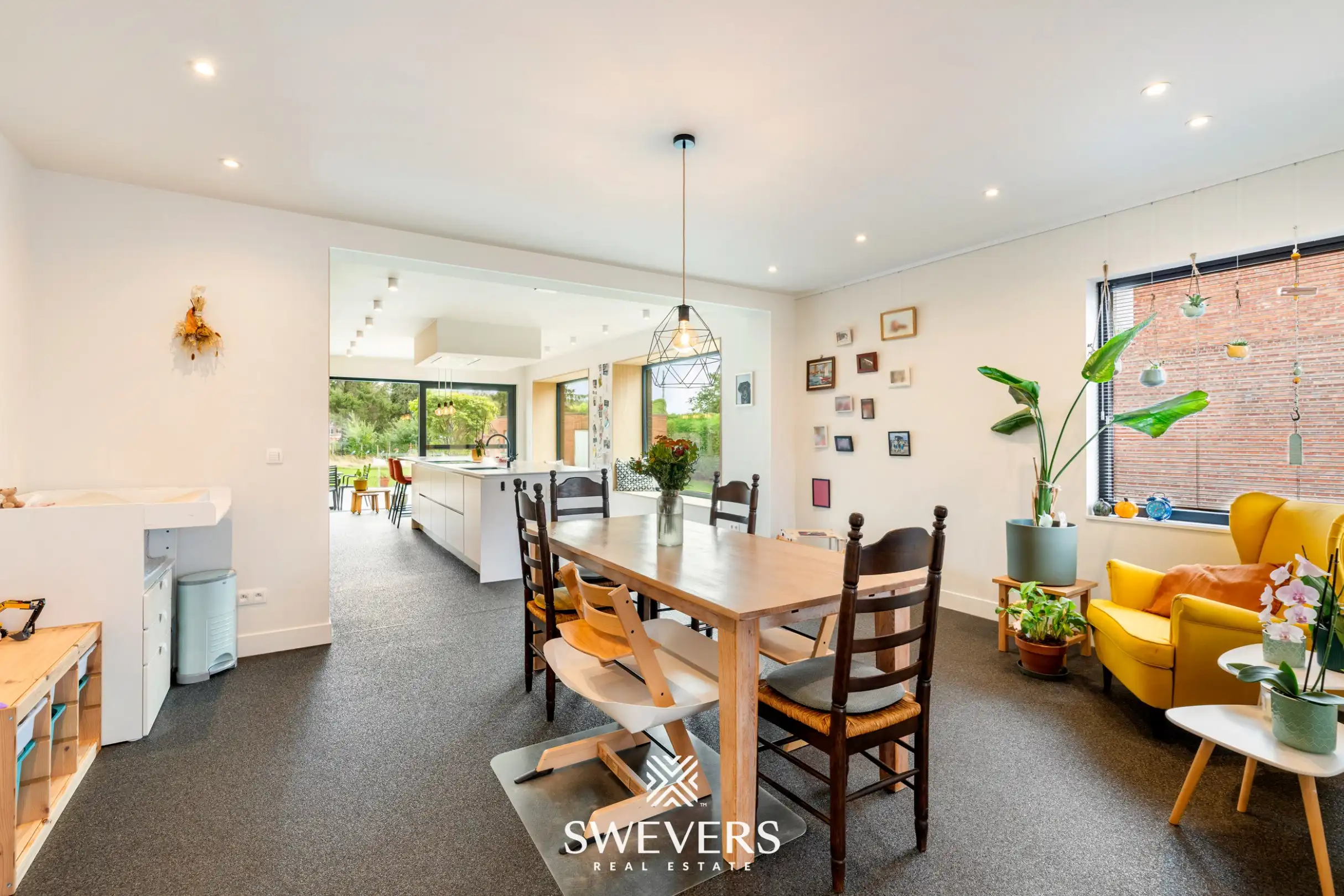Ruime gerenoveerde woning op topligging foto 6