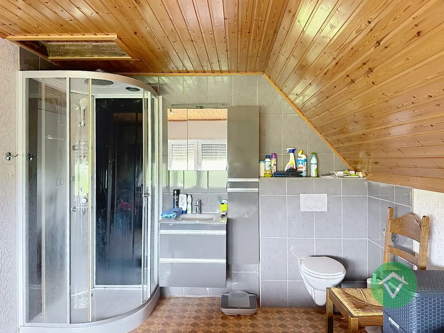 Woning met tal van mogelijkheden op ruim perceel (562m²) te Aartrijke foto 14
