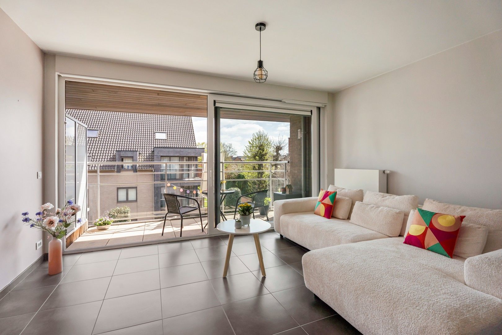 Recent appartement met twee slaapkamers en zonneterras op wandelafstand van centrum Tielt! foto {{pictureIndex}}