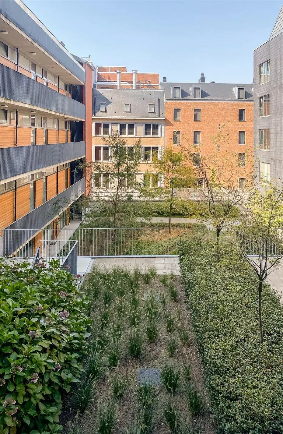 Gemeubeld appartement met terras in hartje Leuven foto 6