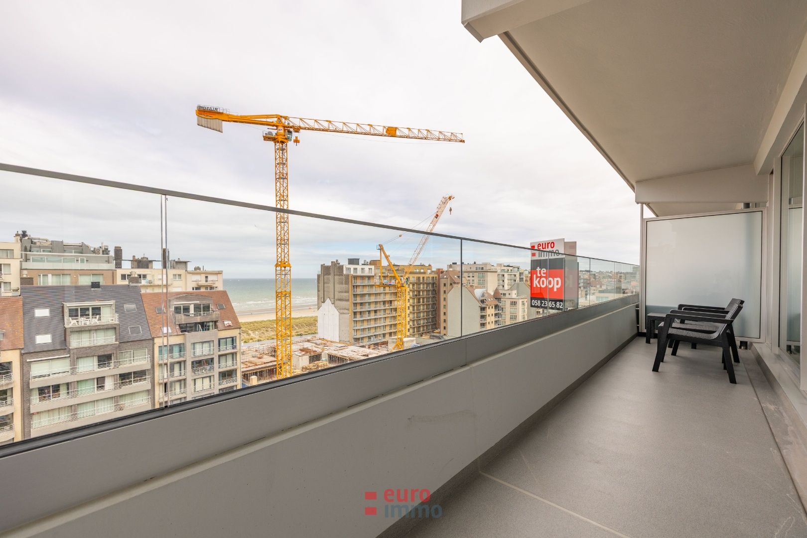 Prachtig gerenoveerd appartement in het hart van Nieuwpoort foto 4