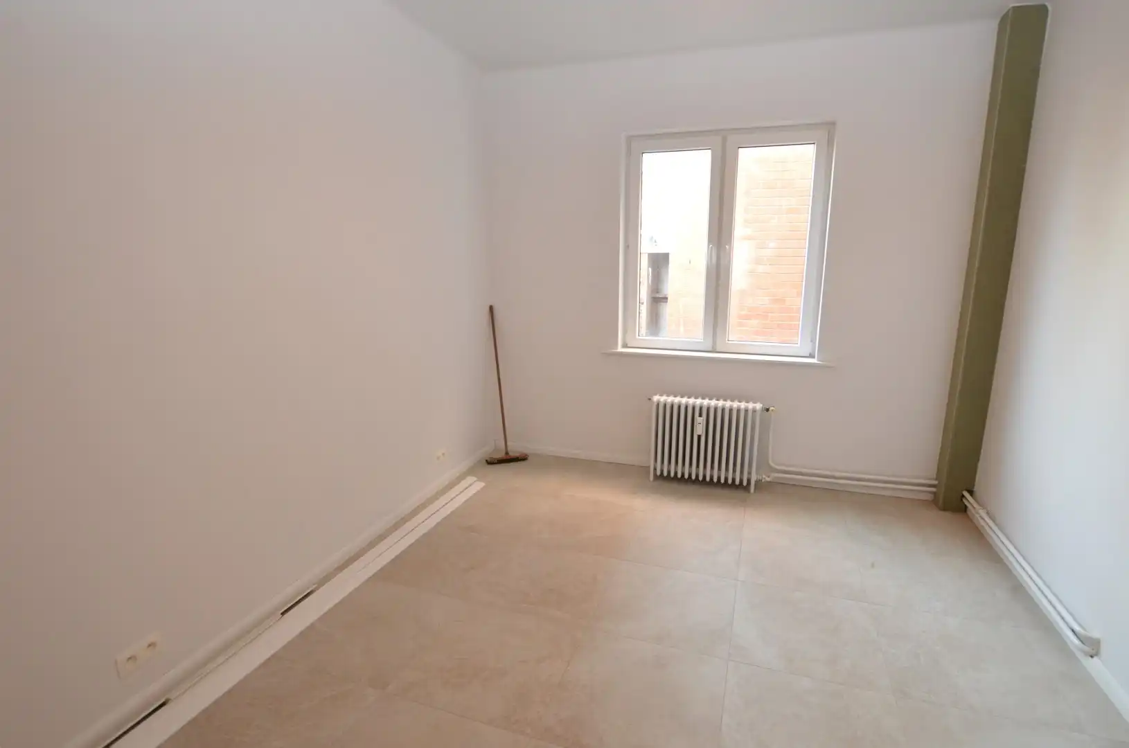Zeer ruim appartement foto 14