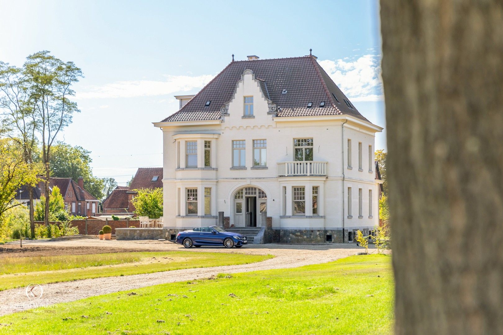 Uitzonderlijke villa met parktuin foto {{pictureIndex}}