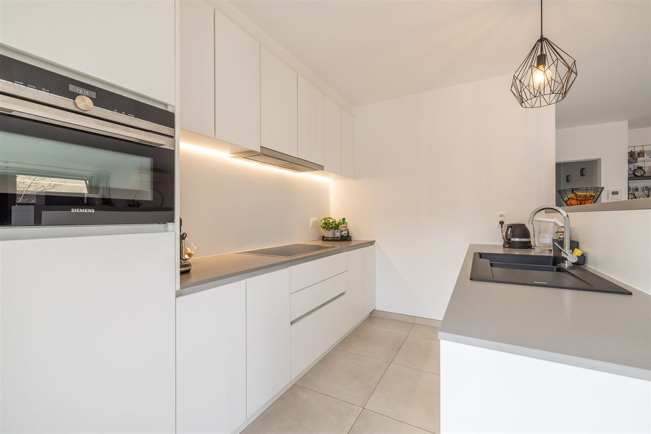 2 grote slk, 123m², hoogwaardige afwerking met tuintje en EPC A. foto 7