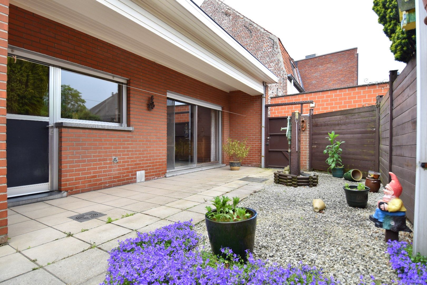 Gelijkvloerse woning in hartje Gullegem, met 2 slaapkamers en tal van troeven foto 12