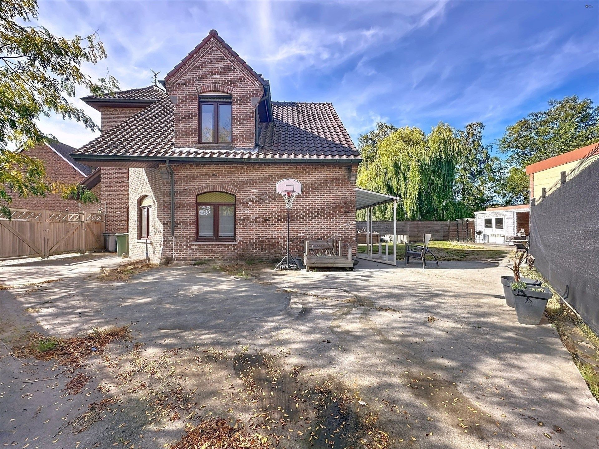Prachtige open bebouwing met 4 slaapkamers en garage foto 24