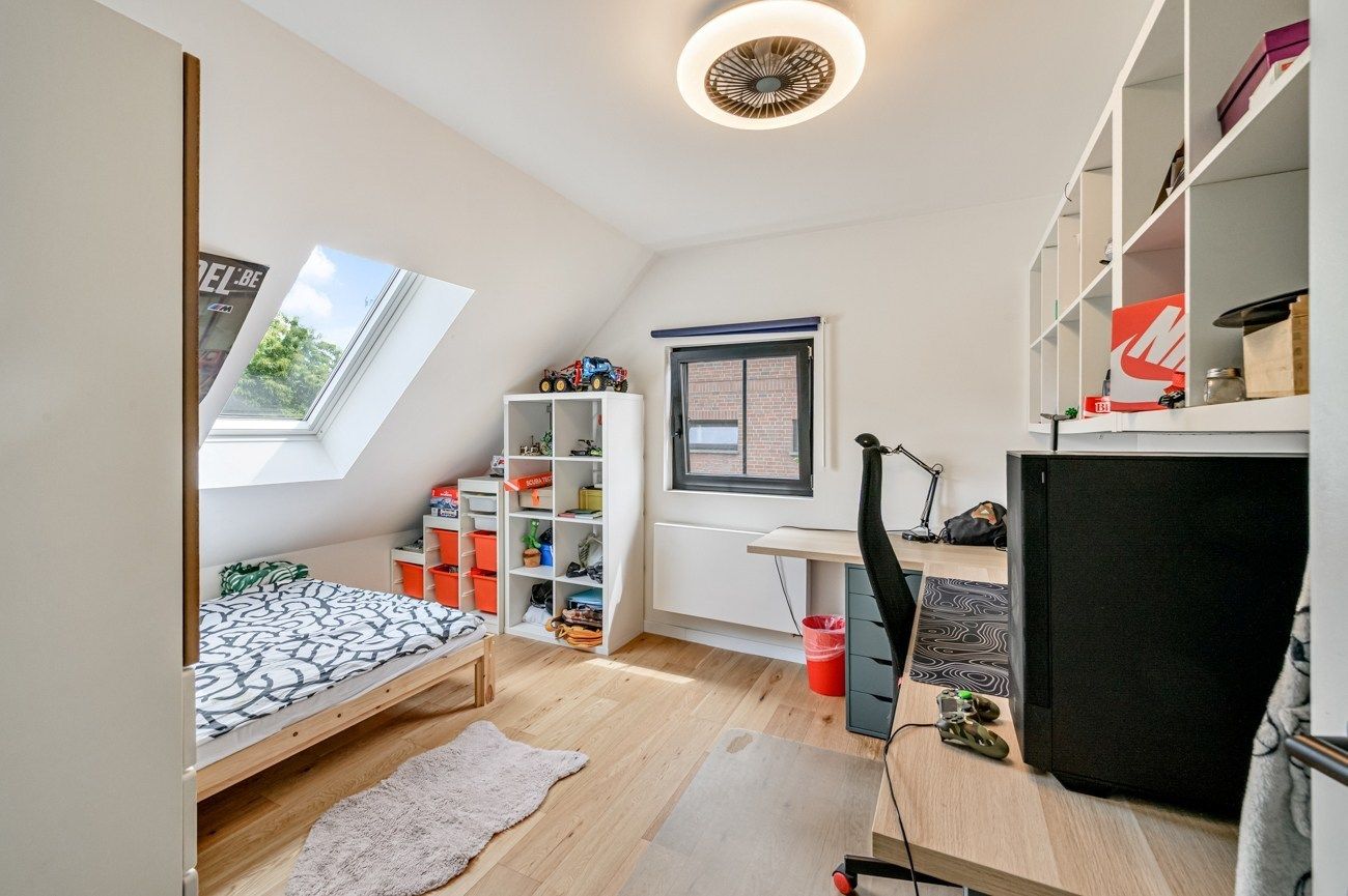 Gezellige, instapklare HOB met 4/5 slaapkamers, dressing en een grote tuin foto 21
