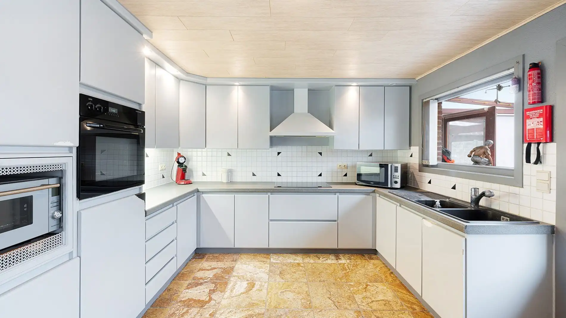 Rustig gelegen bungalow op 10 minuten van Brugge foto 12