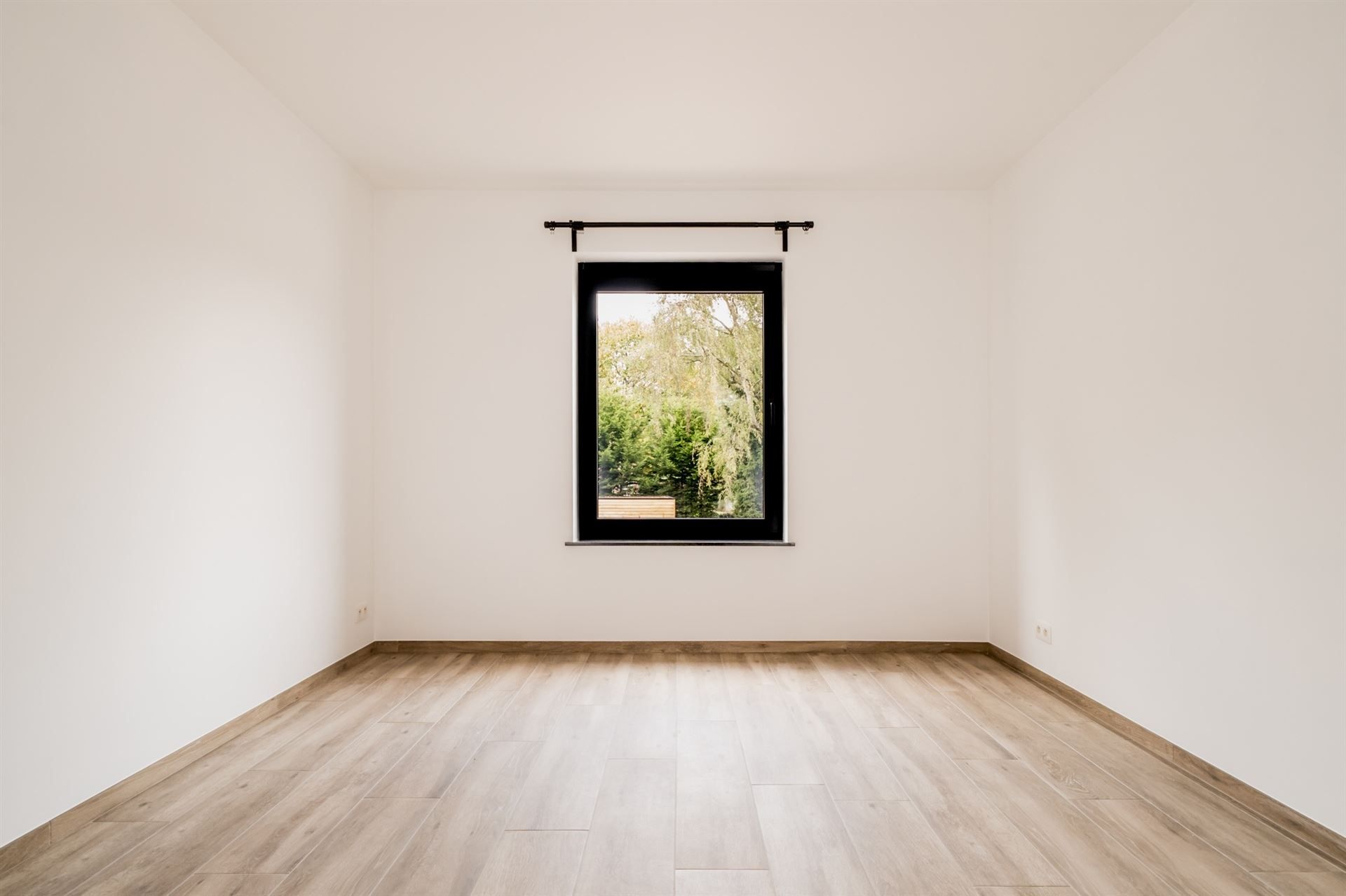 Moderne nieuwbouwwoning met 4 slpkm, tuin en garage  foto 14