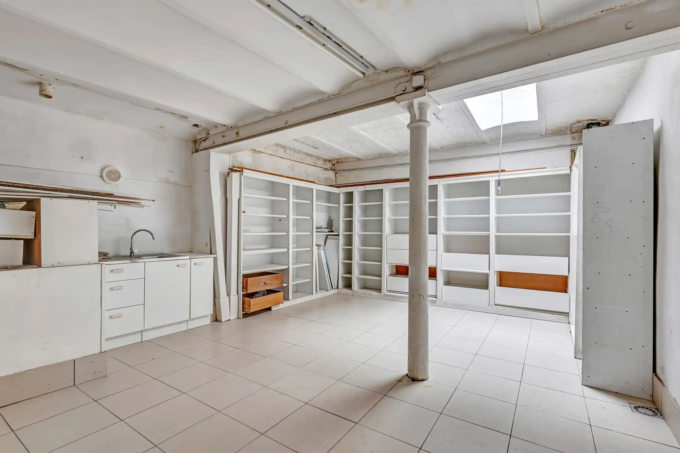 Casco handelspand in Basiliekstraat Halle foto 13