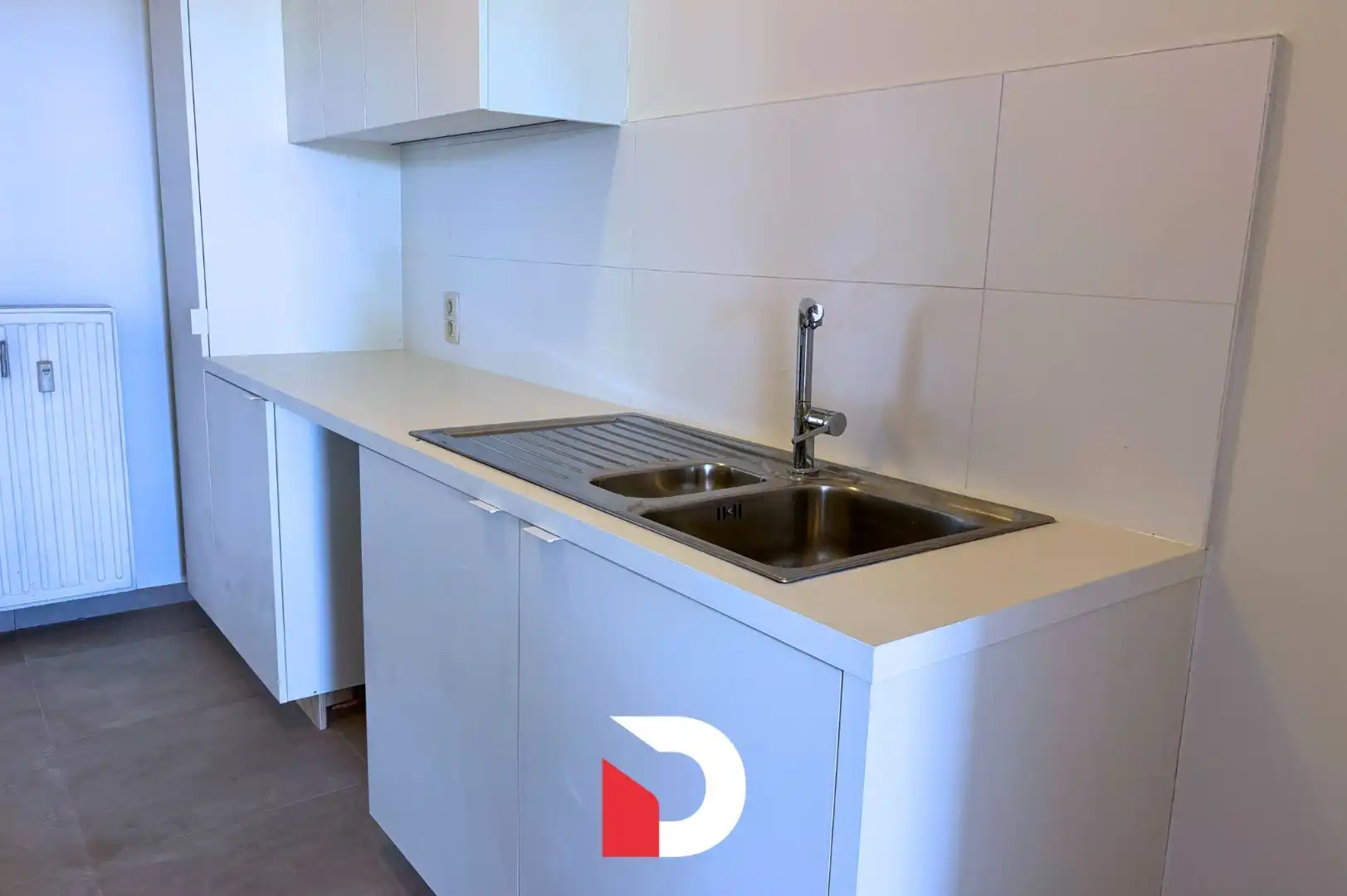 Ruim en lichtrijk appartement met 3 slaapkamers, recent opgefrist en instapklaar foto 4