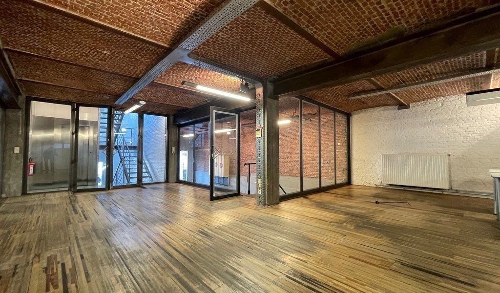 Loftkantoor te huur in Antwerpen in Entrepot du Soleil foto 2