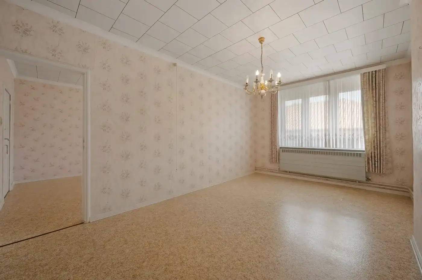 Te renoveren woning met 3 slaapkamers, garage en nabij voorzieningen foto 21
