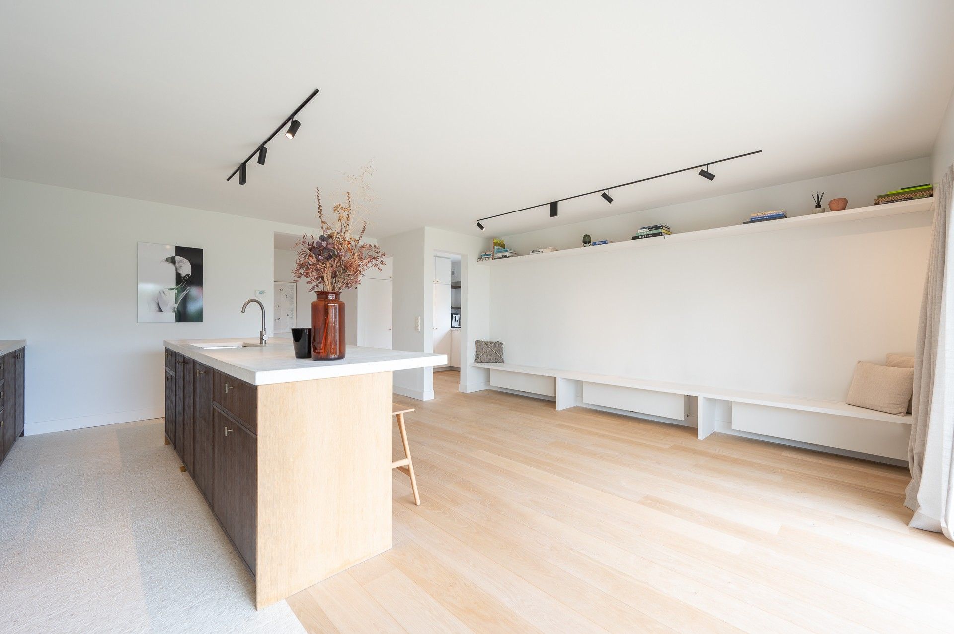 Smaakvol appartement met tuin en terras foto 6